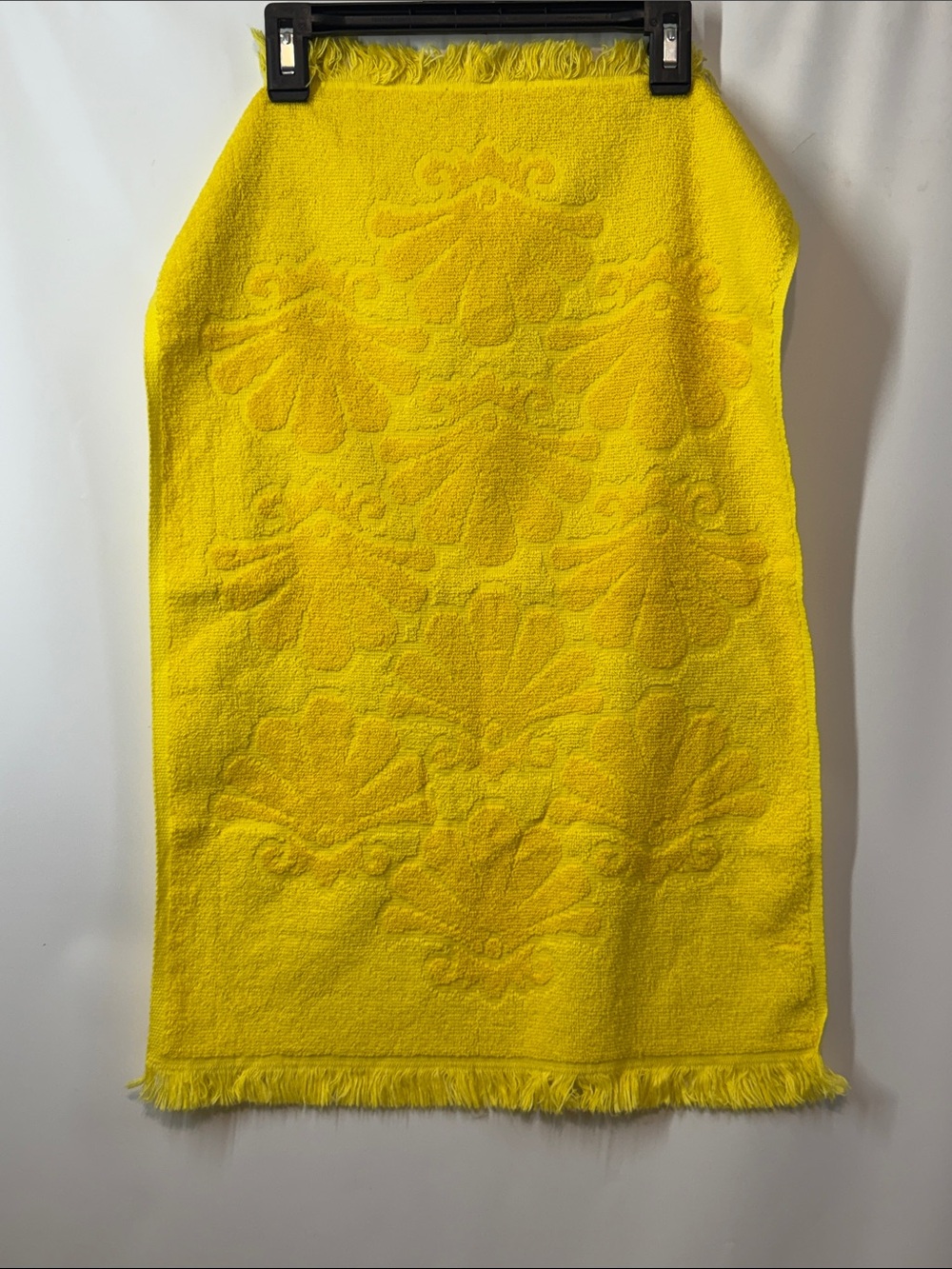 Vintage 1970s Fieldcrest Yellow Floral Hand Towel with Fringe, Made in USA MCM